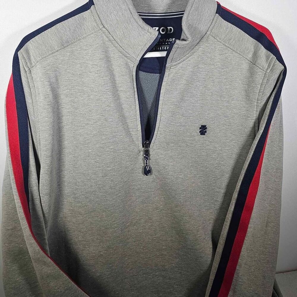 Izod Men's 1/2 Zip Grey Pullover Long Sleeve Sweater -  Size Men's Medium